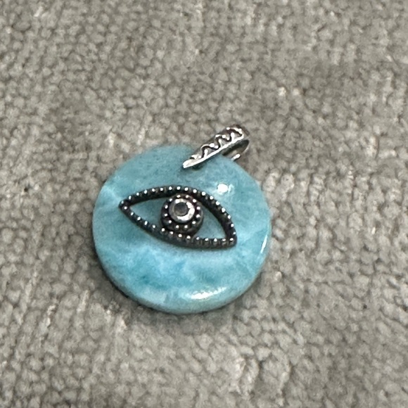 Jewelry - Blue Eye Pendant